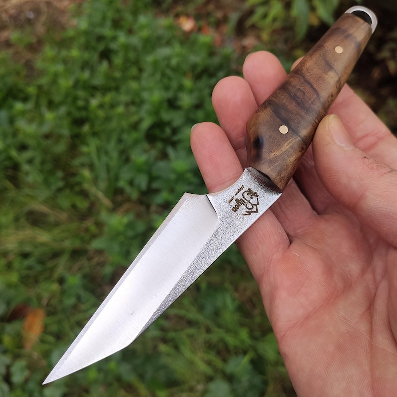 Wharncliffe EDC nož s fiksnim rezilom in usnjenim etuijem, jeklo Sleipner in turški oreh,